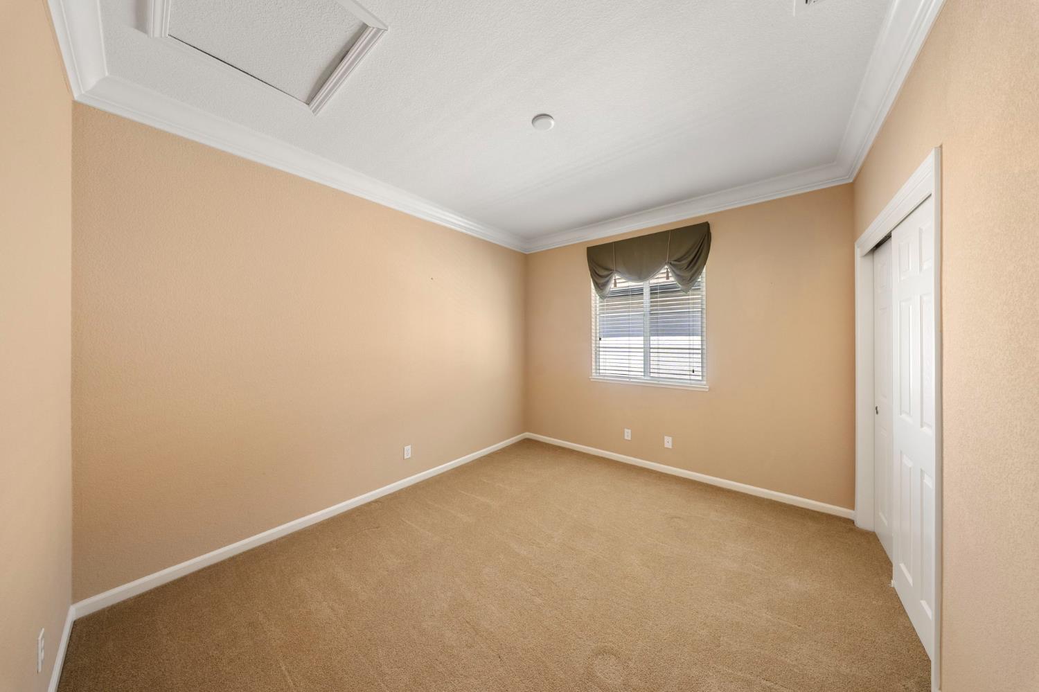 20761 Fairway Dr, Patterson, CA 95363