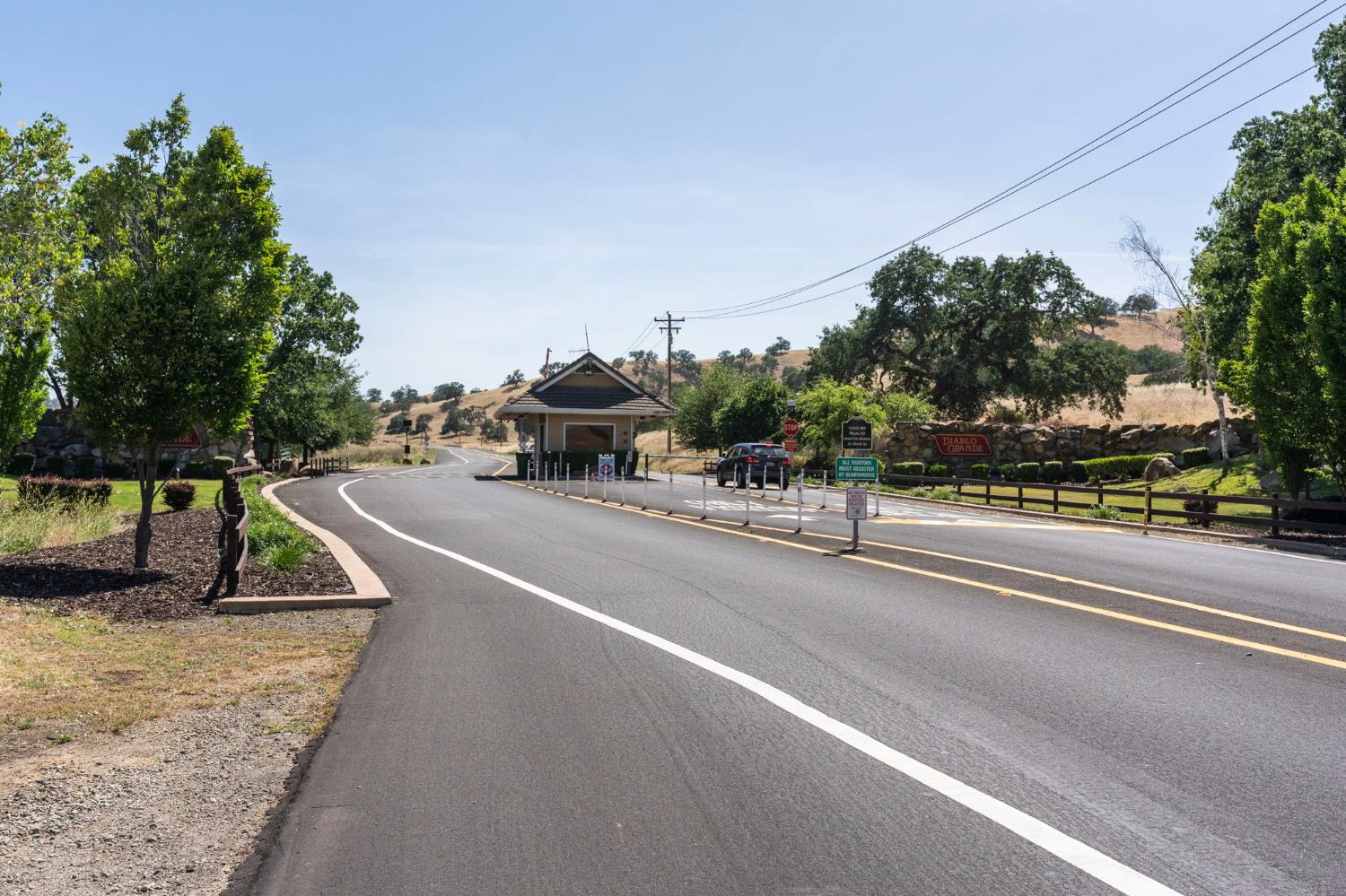 20761 Fairway Dr, Patterson, CA 95363