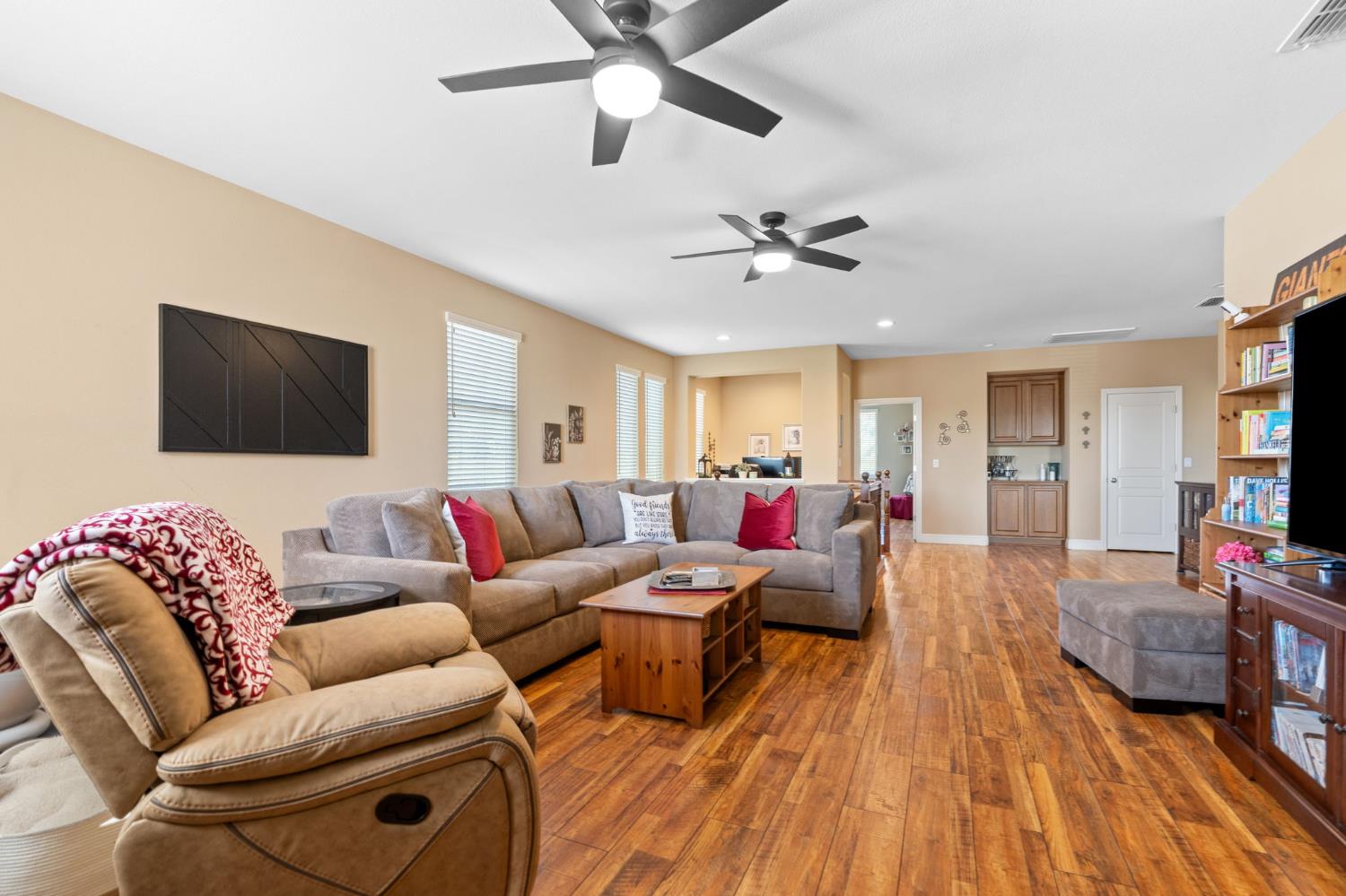 175 26567 N Feverfew St, Manteca, CA 95337