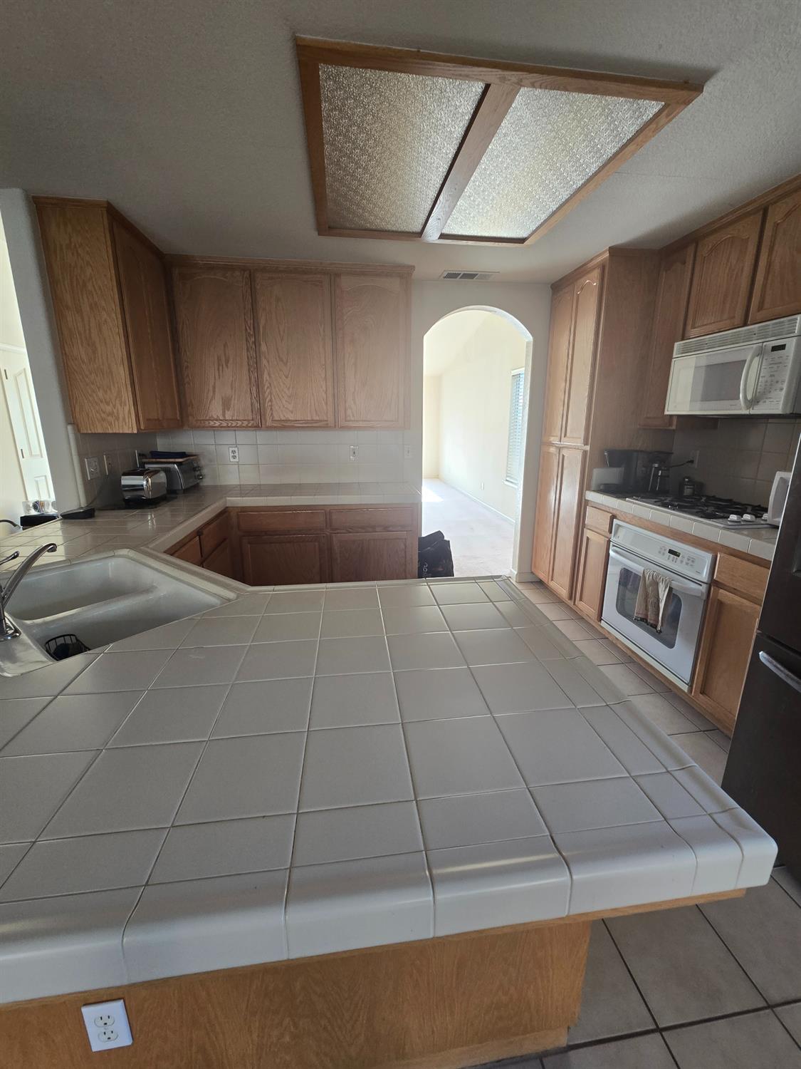1613 Bay St, Los Banos, CA 93635