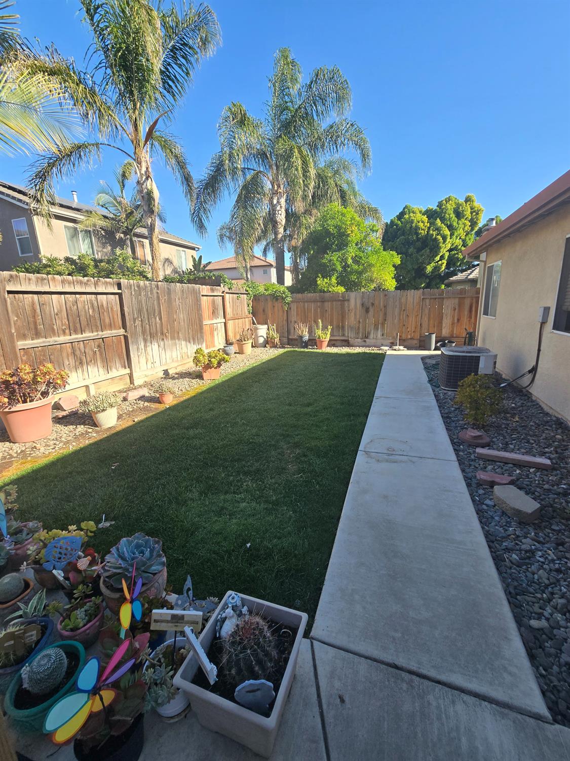 1613 Bay St, Los Banos, CA 93635