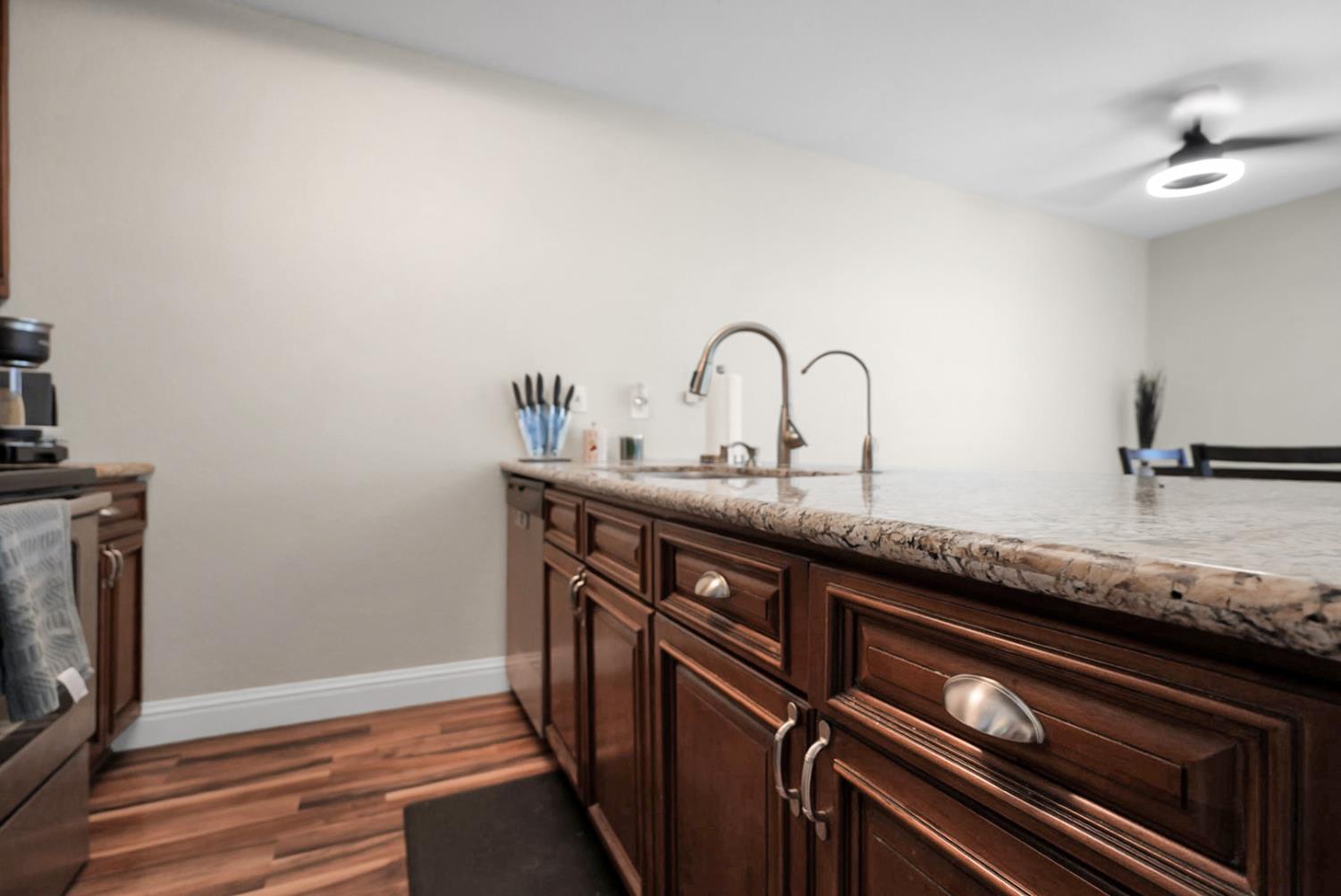 452 Benjamin Place, Manteca, CA 95337
