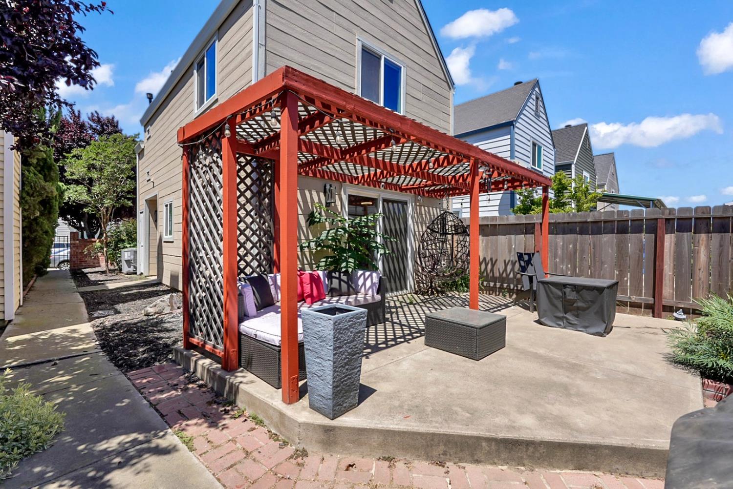 452 Benjamin Place, Manteca, CA 95337