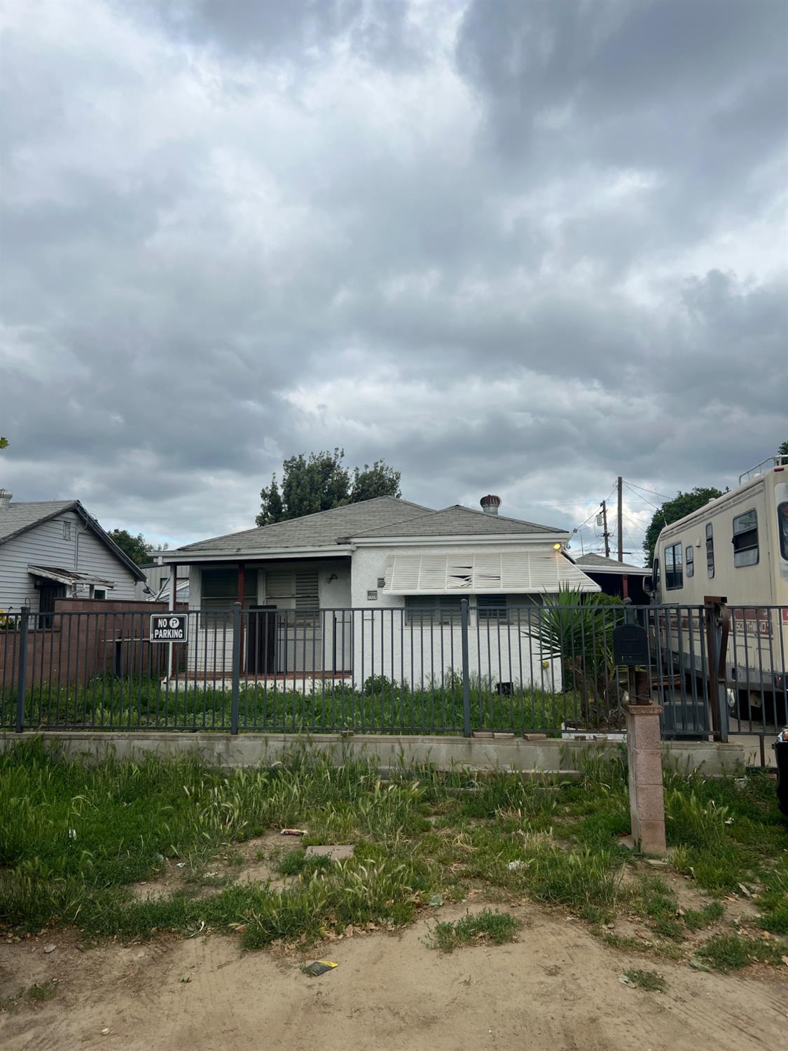 1620 Victoria Dr, Modesto, CA 95351