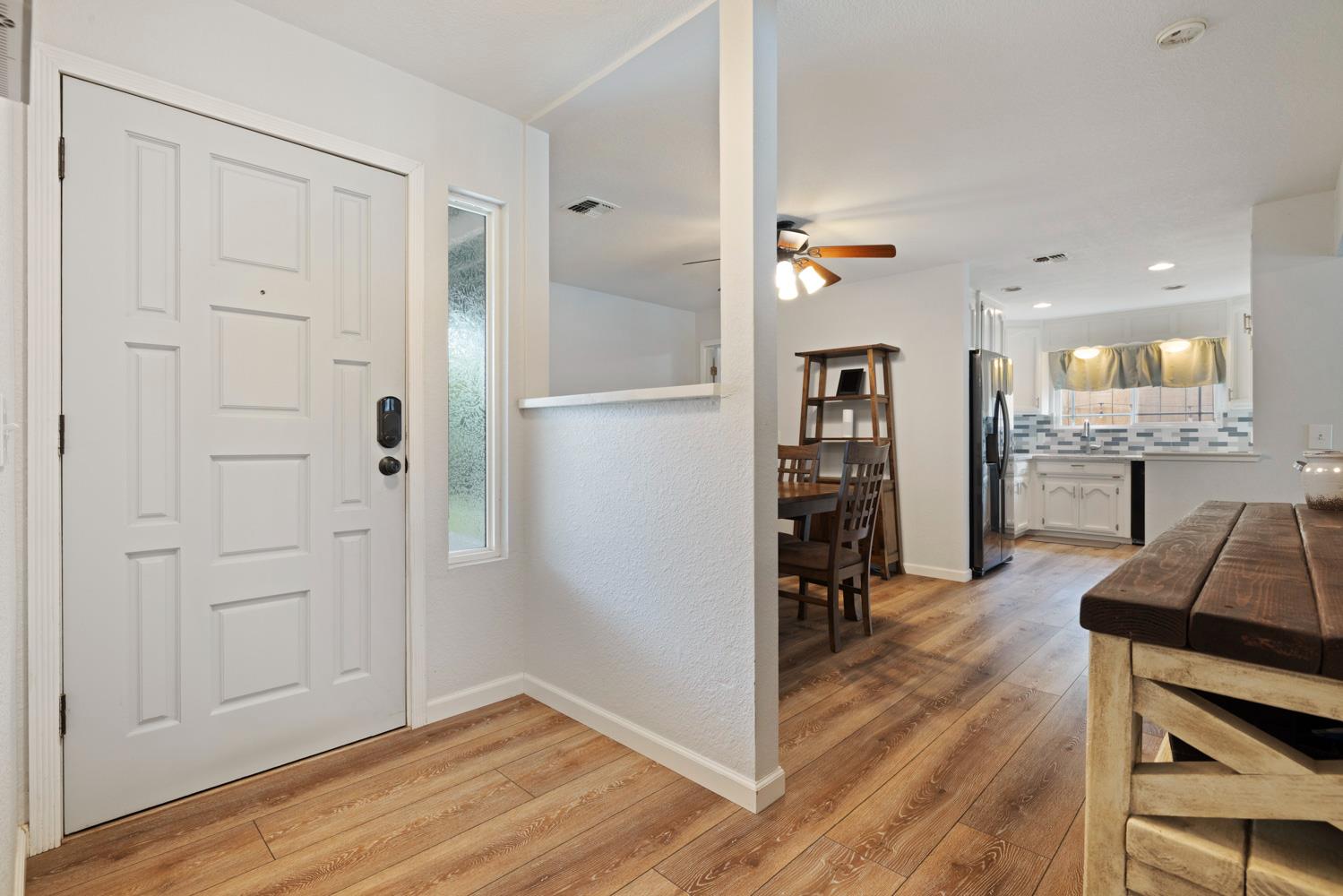 2408 Seaglen Dr, Modesto, CA 95355