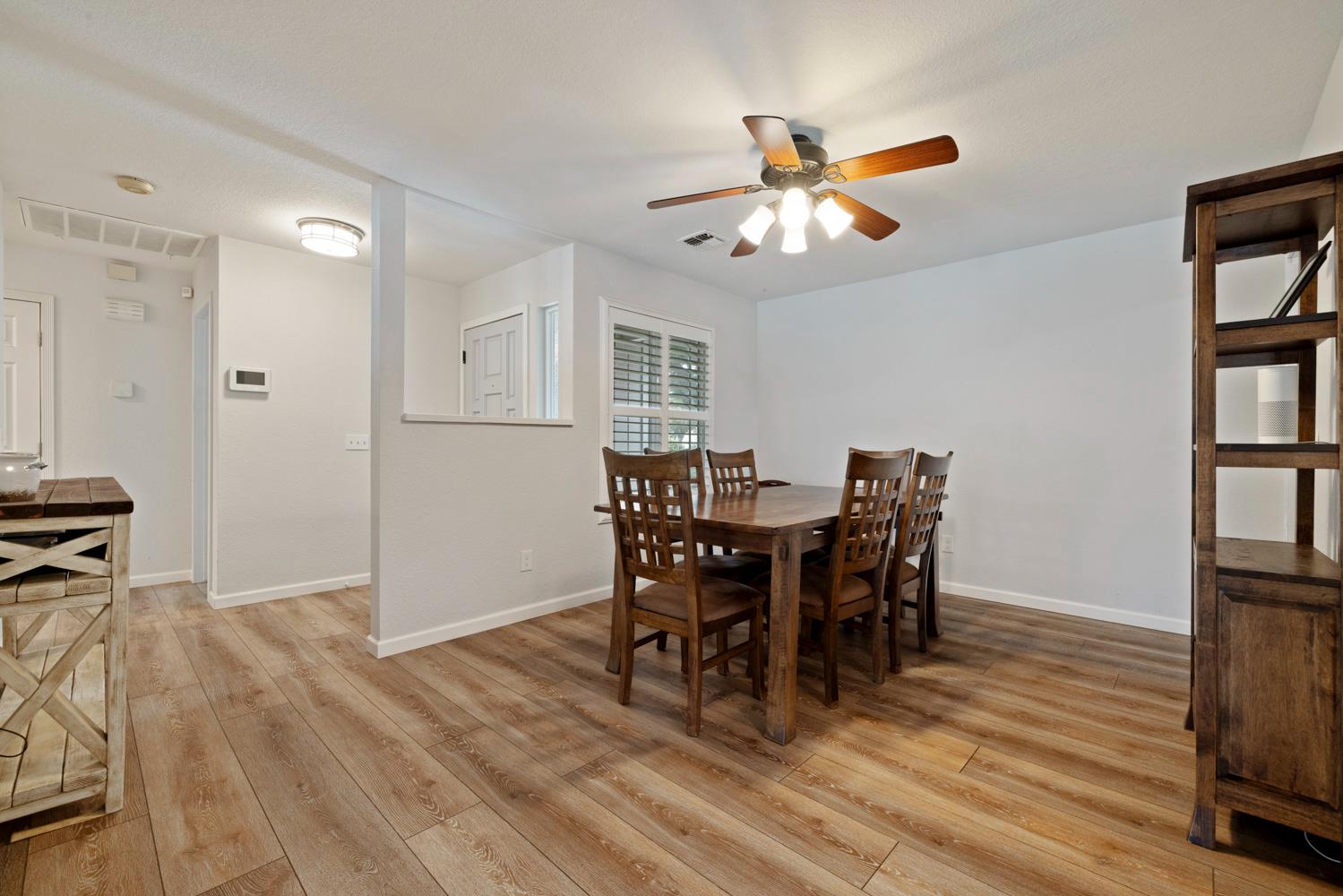 2408 Seaglen Dr, Modesto, CA 95355