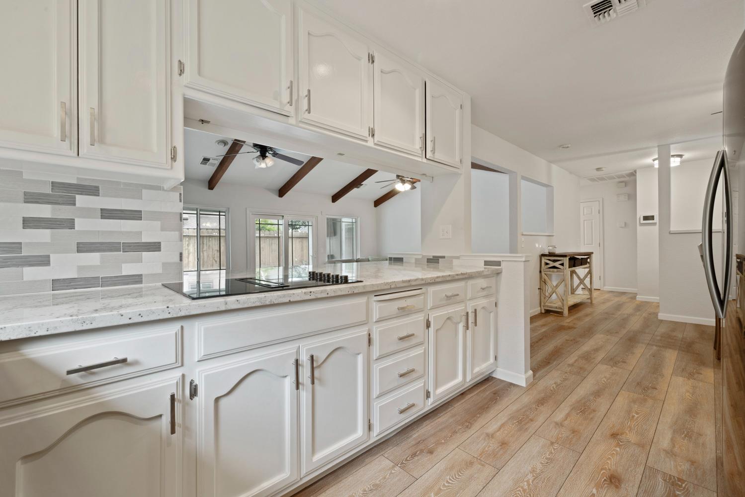 2408 Seaglen Dr, Modesto, CA 95355