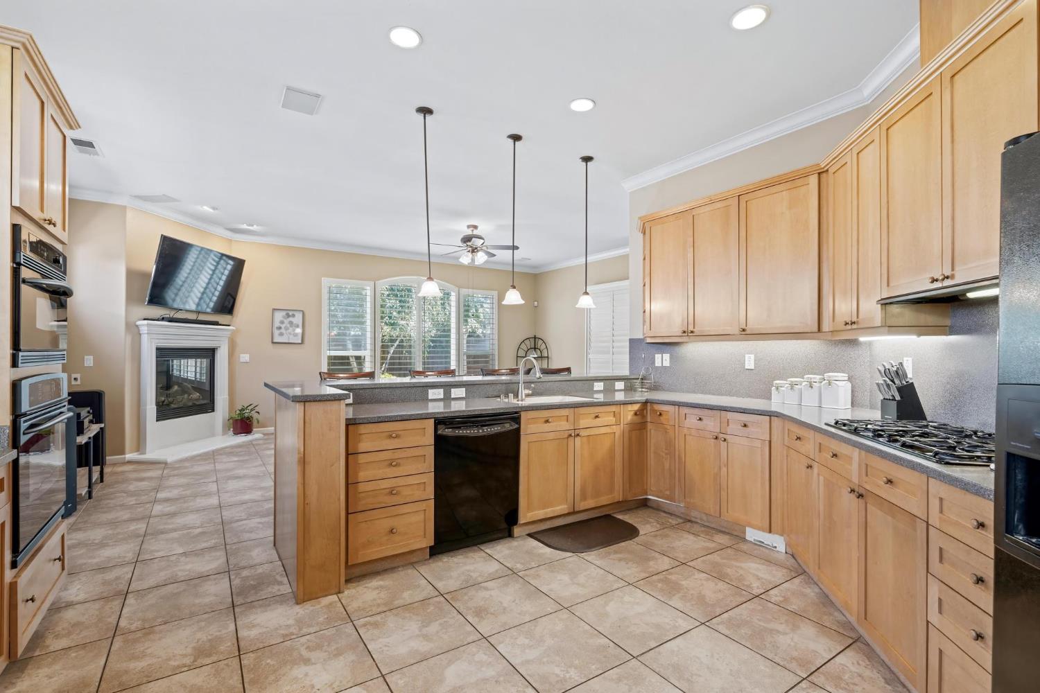 1616 Langum Way, Manteca, CA 95337