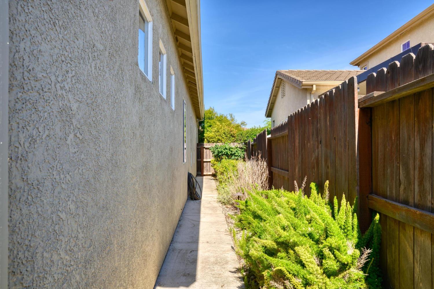 1616 Langum Way, Manteca, CA 95337