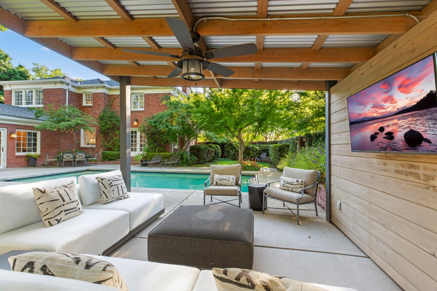 930 Sycamore Ave, Modesto, CA 95350