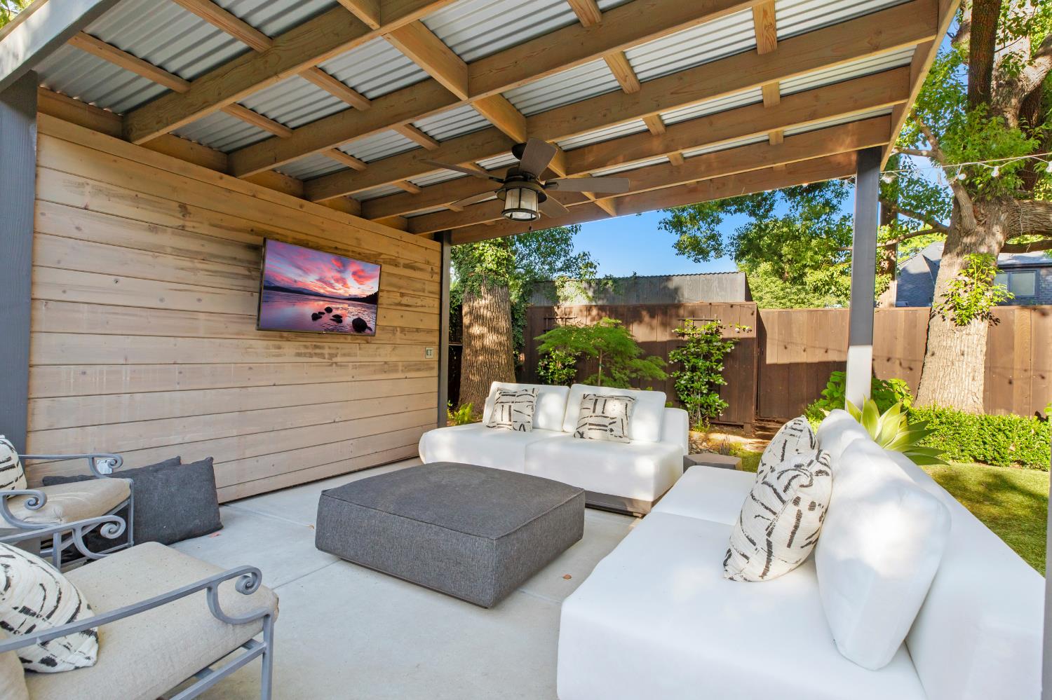 930 Sycamore Ave, Modesto, CA 95350