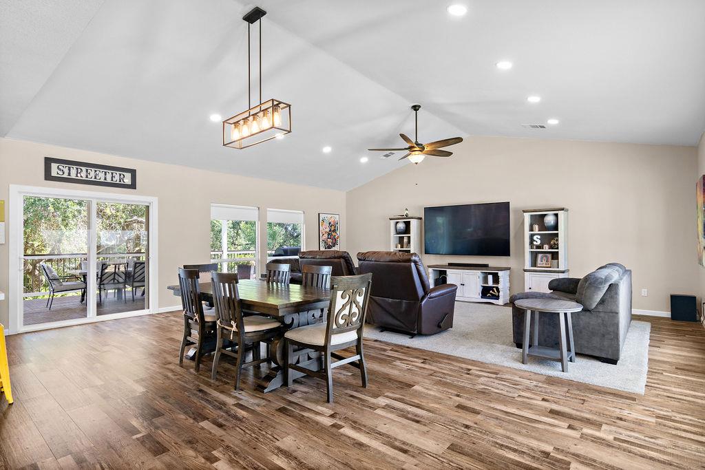 6950 Arrowwood Dr, Riverbank, CA 95367