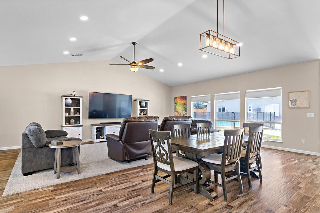 6950 Arrowwood Dr, Riverbank, CA 95367