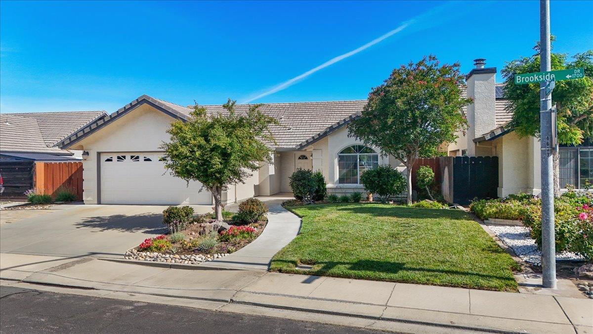 1795 Brookside Dr, Manteca, CA 95336
