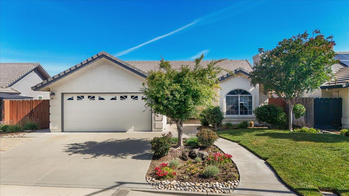 1795 Brookside Dr, Manteca, CA 95336