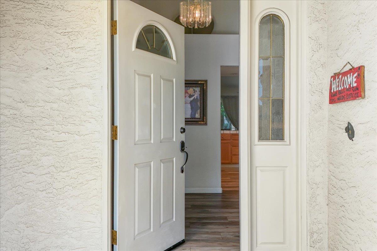 1795 Brookside Dr, Manteca, CA 95336
