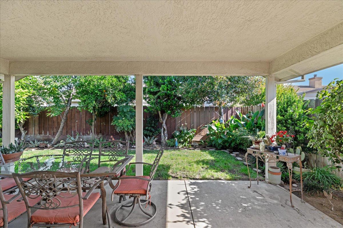 1795 Brookside Dr, Manteca, CA 95336