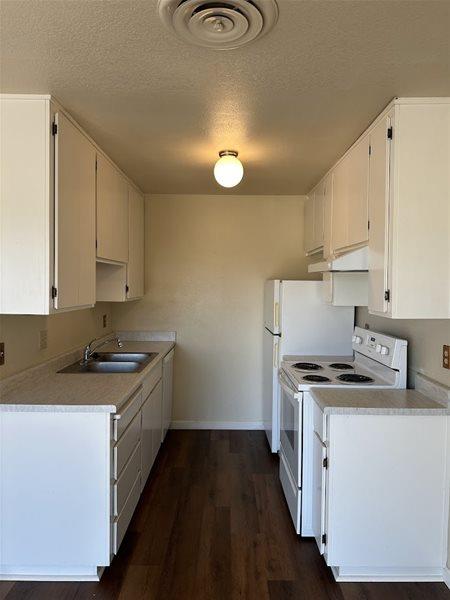 3401 3409 Roanoke Ct, Turlock, CA 95382