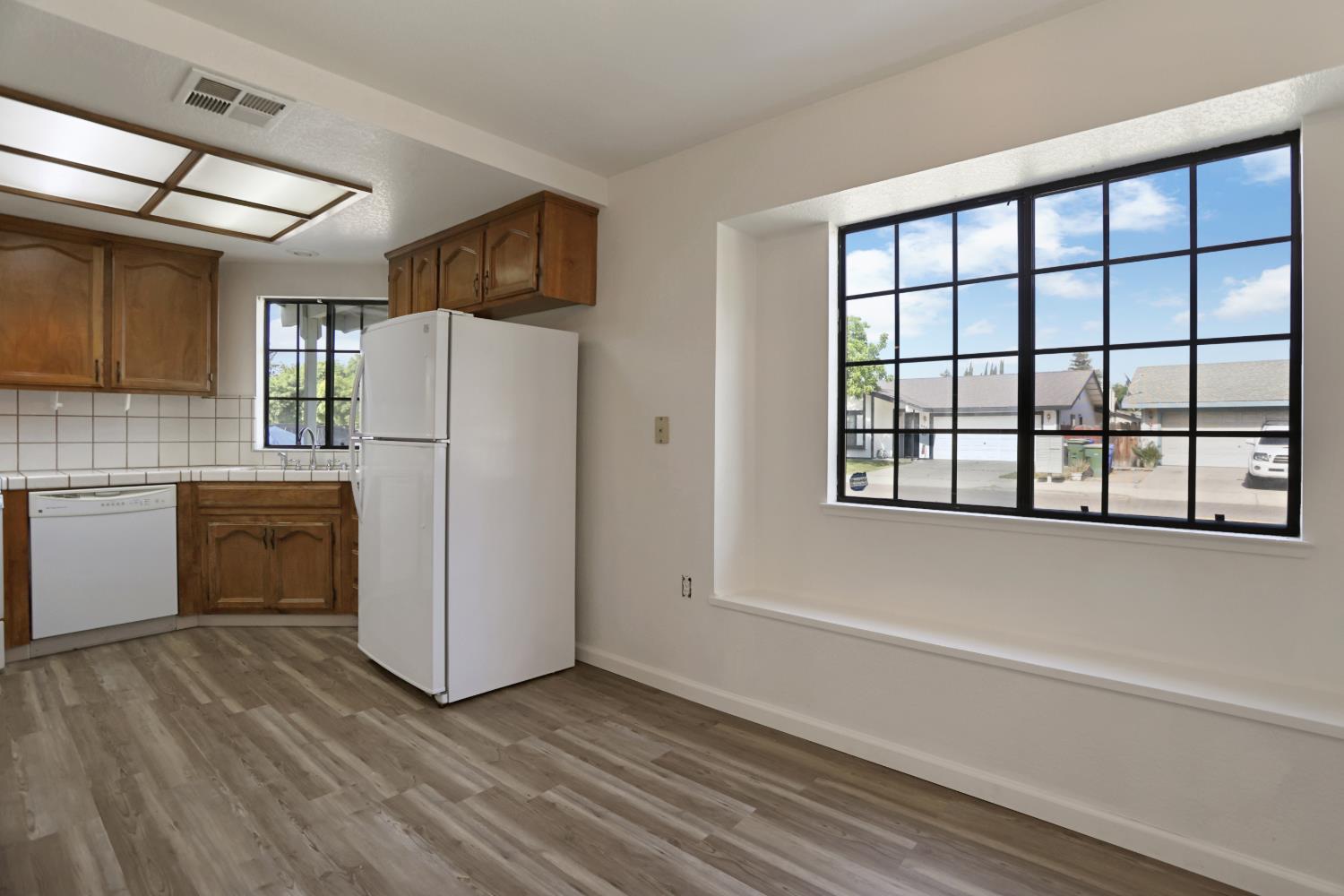 823 Domingo Ct, Turlock, CA 95380