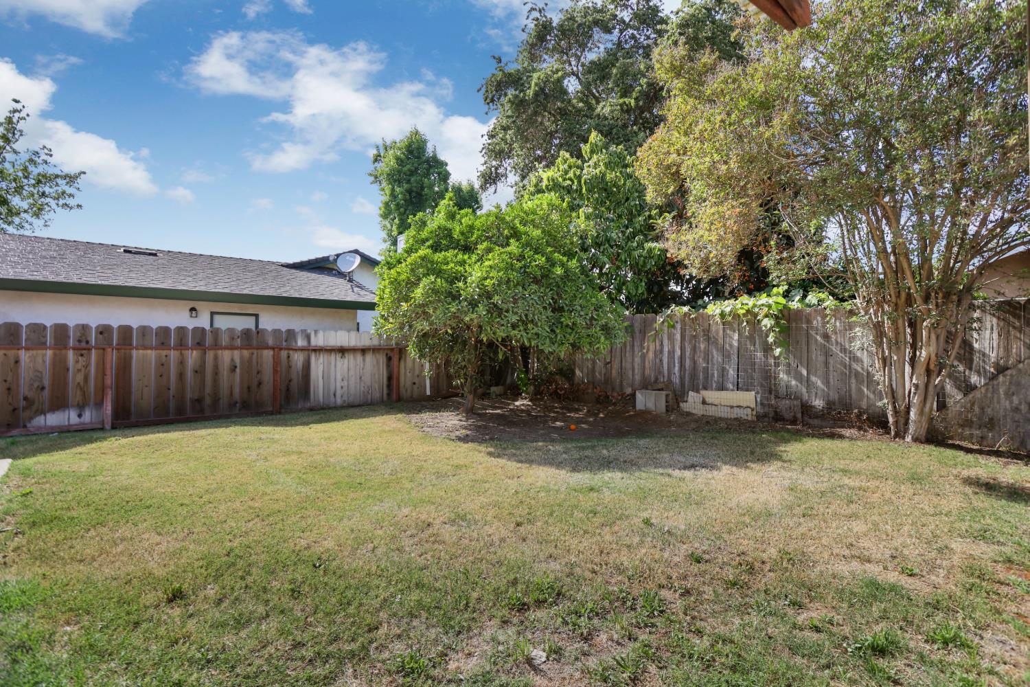 823 Domingo Ct, Turlock, CA 95380