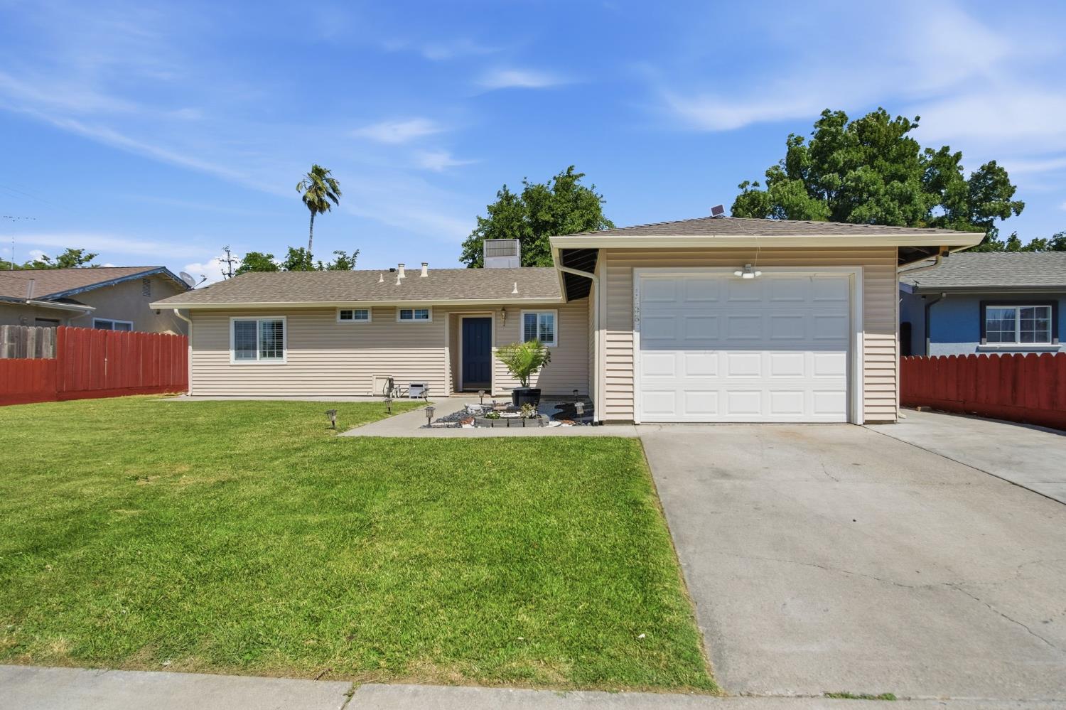 1308 Basil Ct, Newman, CA 95360
