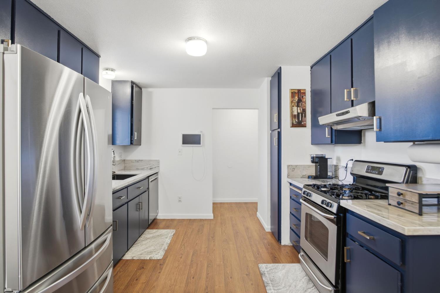 1308 Basil Ct, Newman, CA 95360