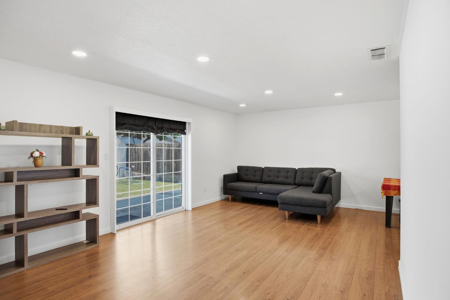 1308 Basil Ct, Newman, CA 95360