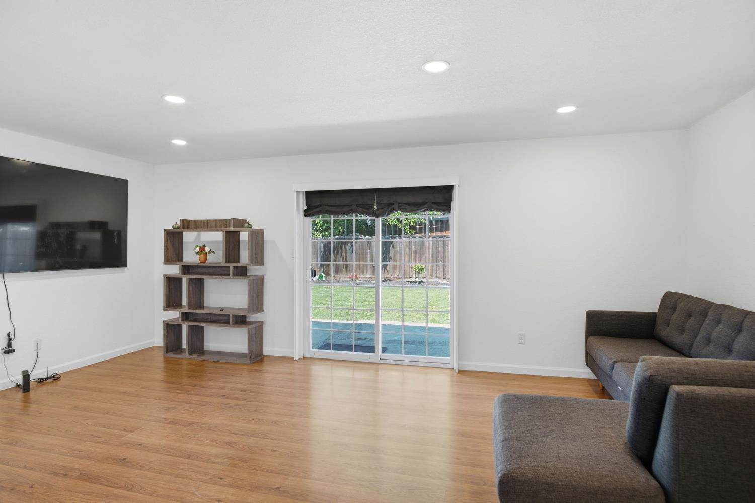 1308 Basil Ct, Newman, CA 95360