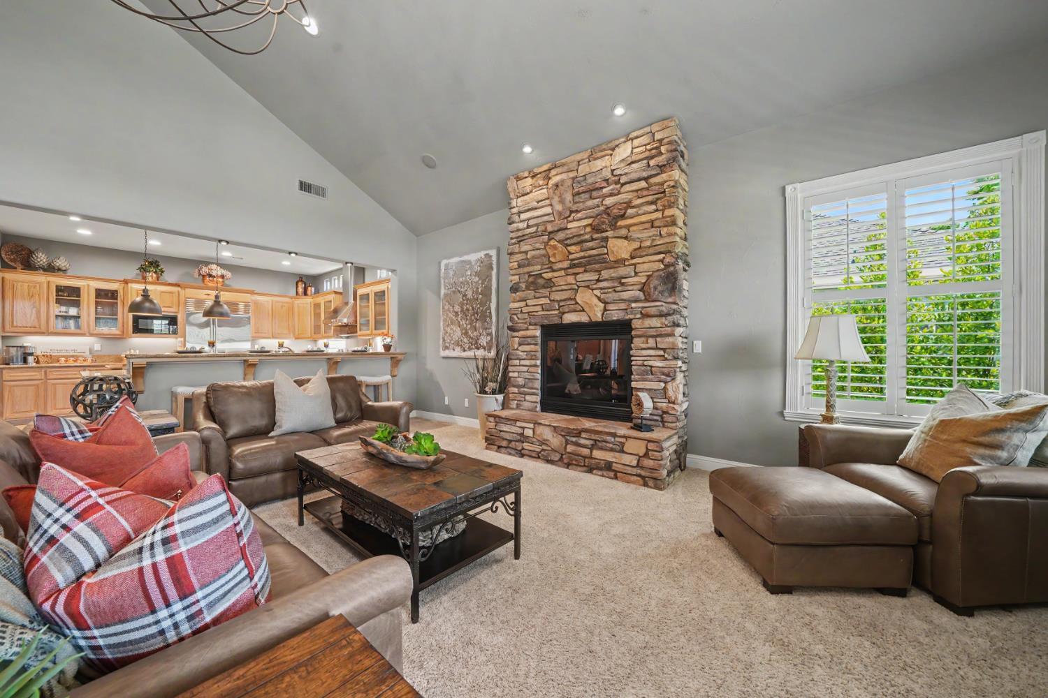 2086 Oak Creek Dr #1, Copperopolis, CA 95228