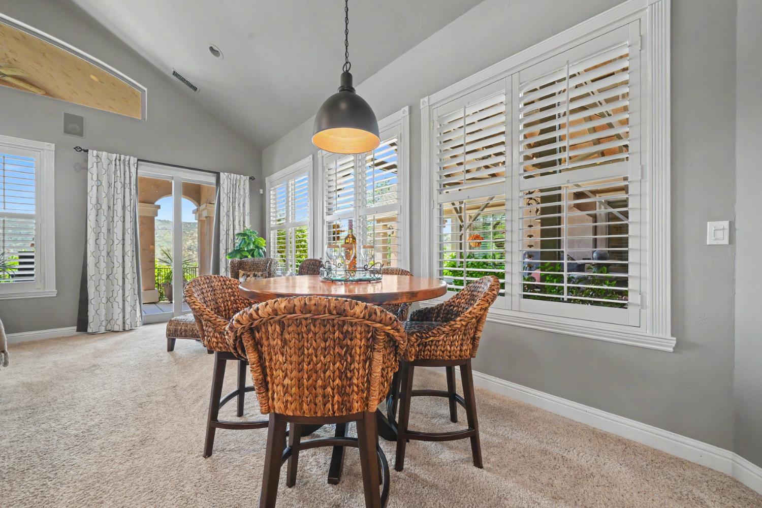 2086 Oak Creek Dr #1, Copperopolis, CA 95228