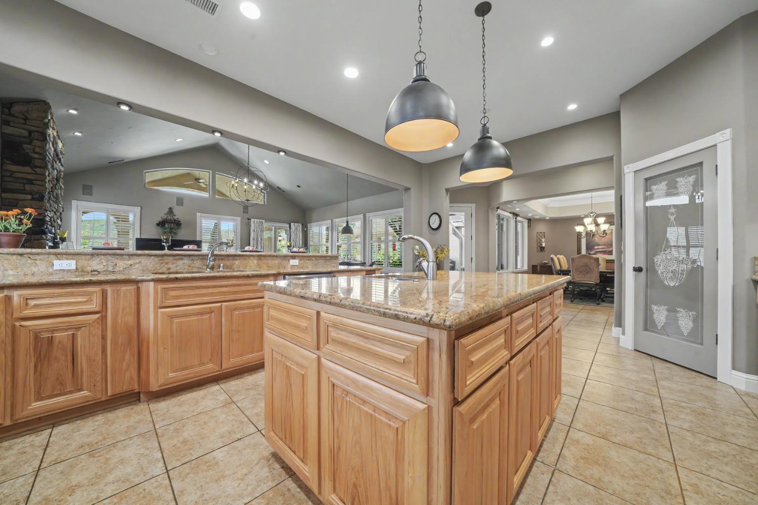 2086 Oak Creek Dr #1, Copperopolis, CA 95228