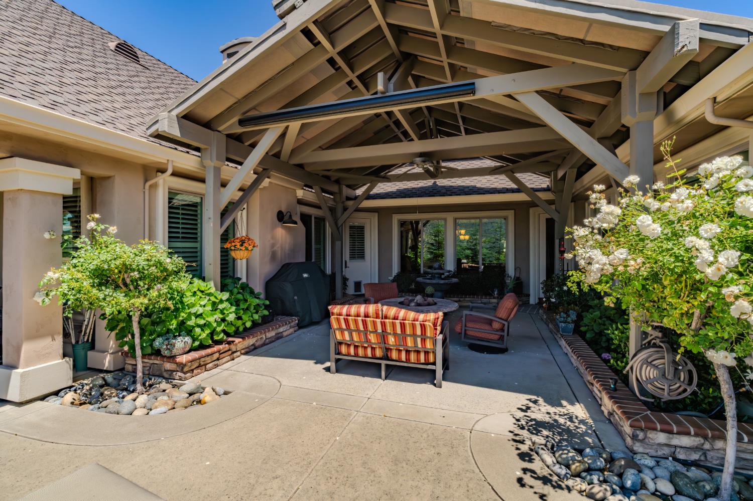 2086 Oak Creek Dr #1, Copperopolis, CA 95228