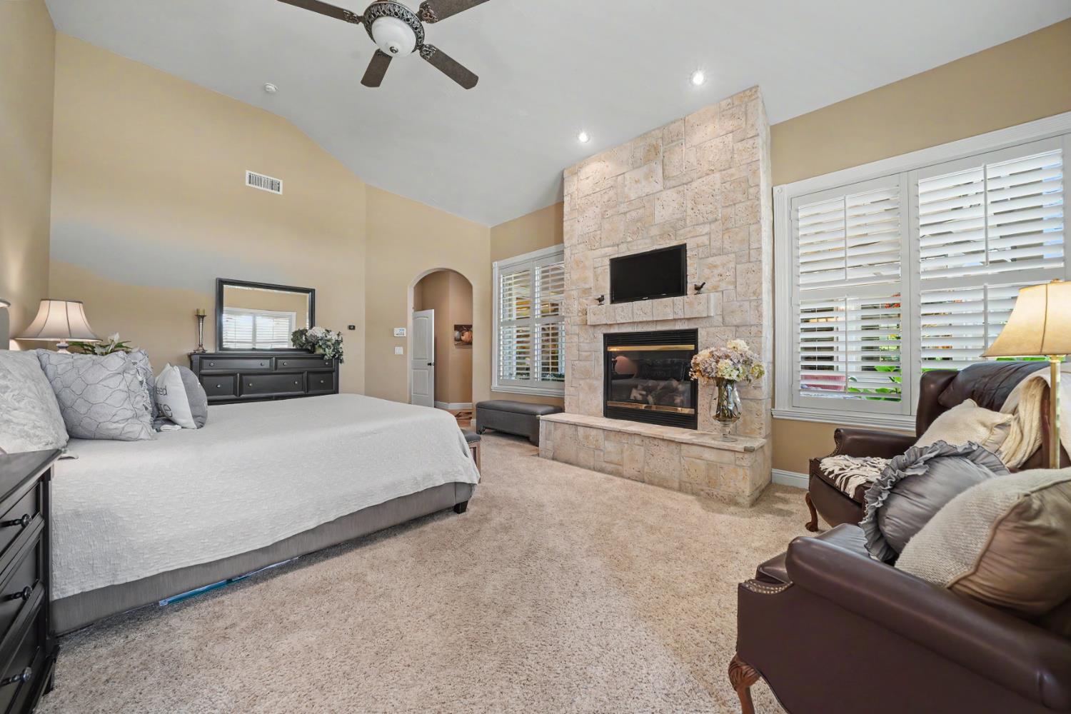 2086 Oak Creek Dr #1, Copperopolis, CA 95228