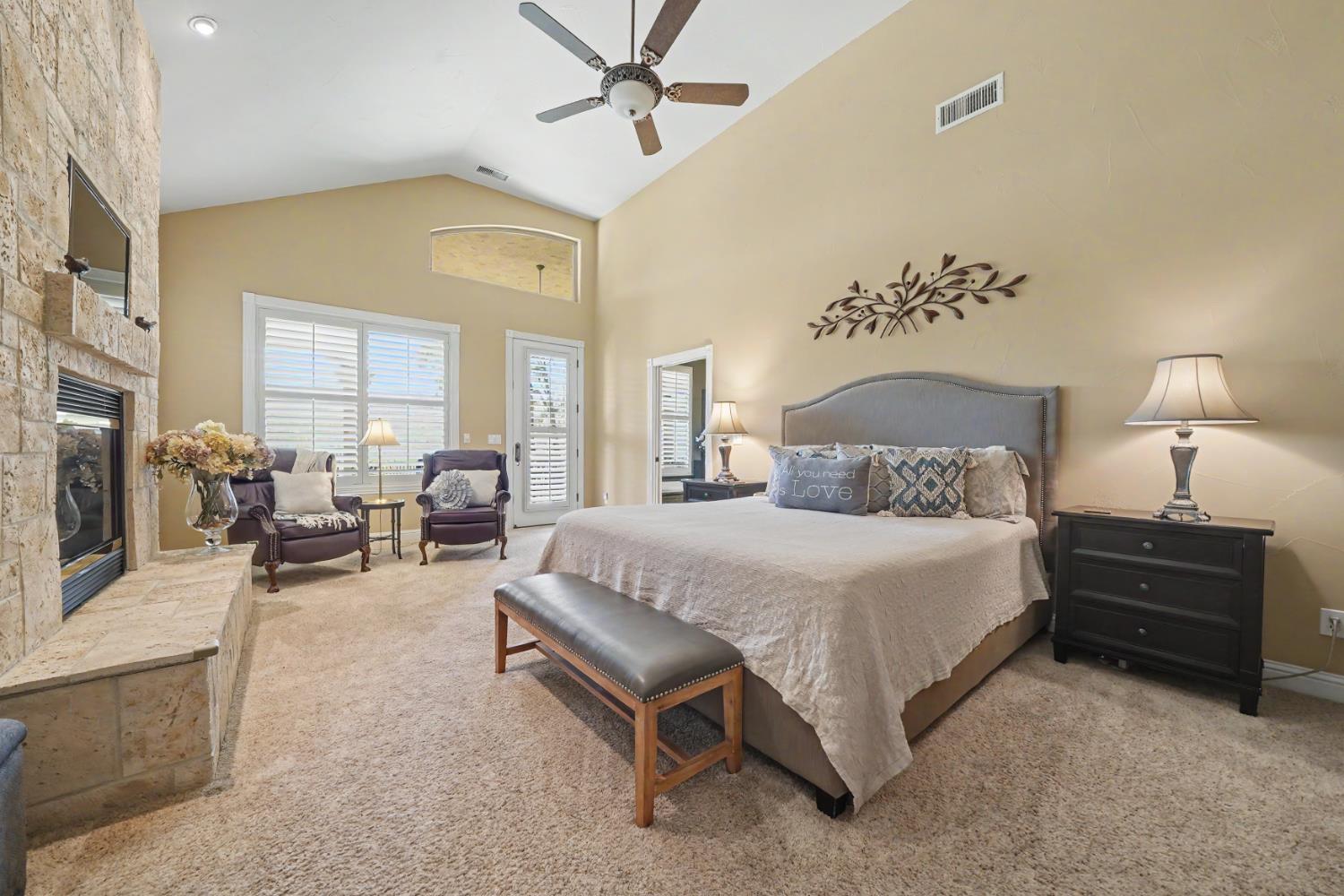 2086 Oak Creek Dr #1, Copperopolis, CA 95228