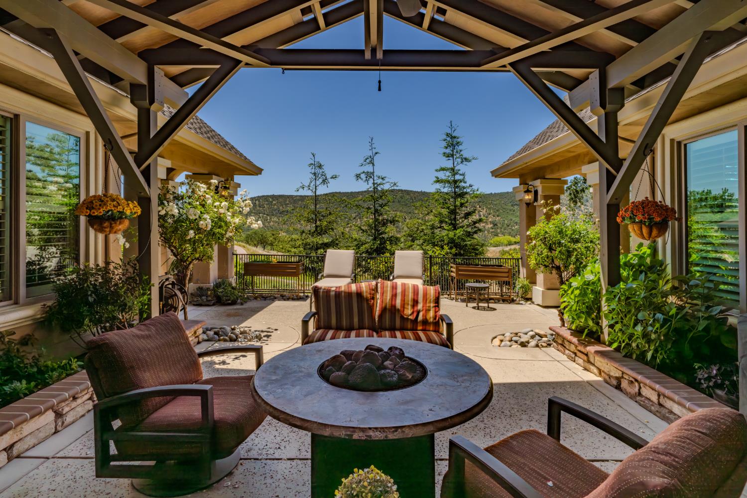 2086 Oak Creek Dr #1, Copperopolis, CA 95228