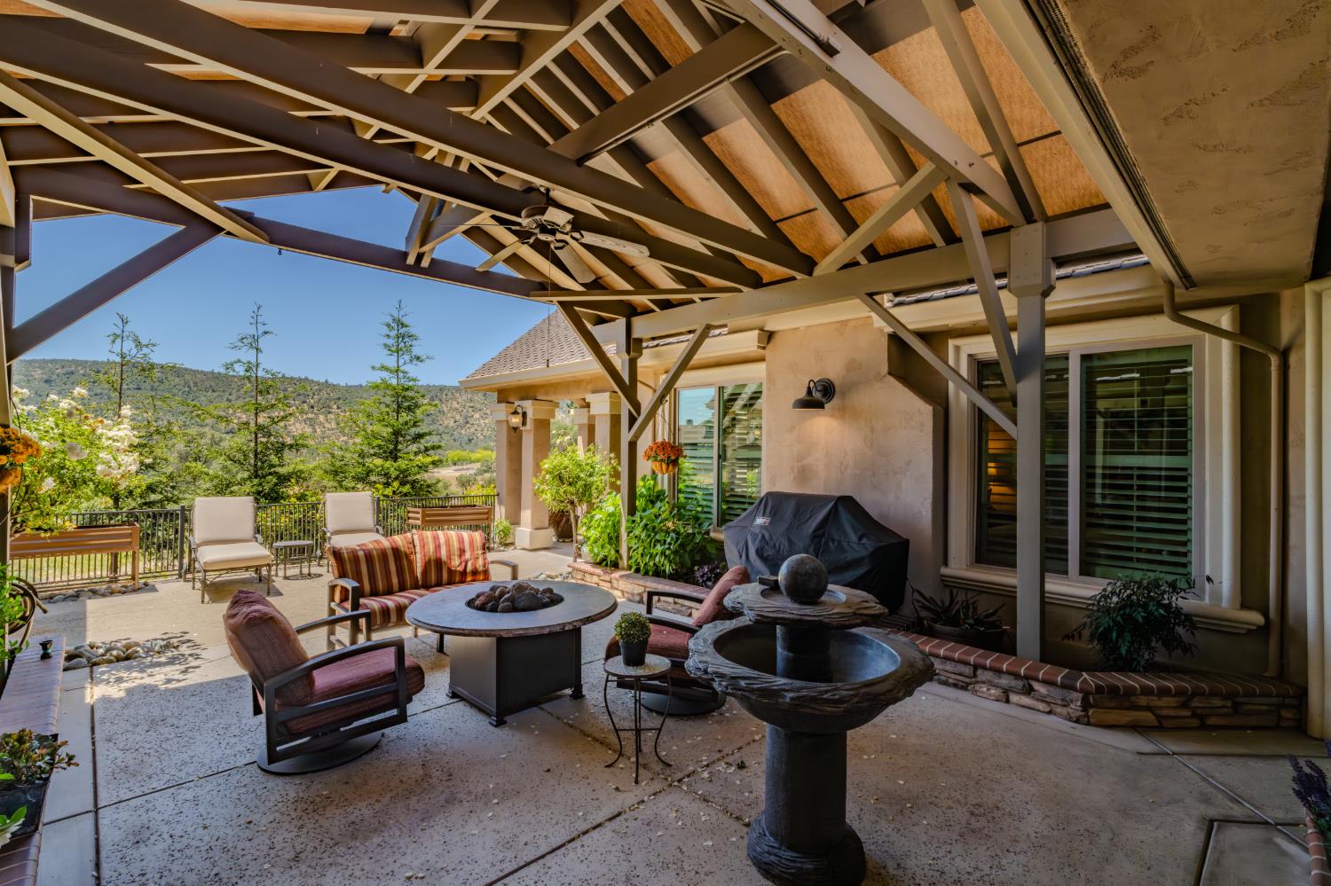 2086 Oak Creek Dr #1, Copperopolis, CA 95228