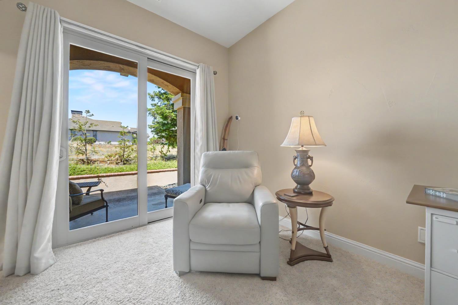 2086 Oak Creek Dr #1, Copperopolis, CA 95228
