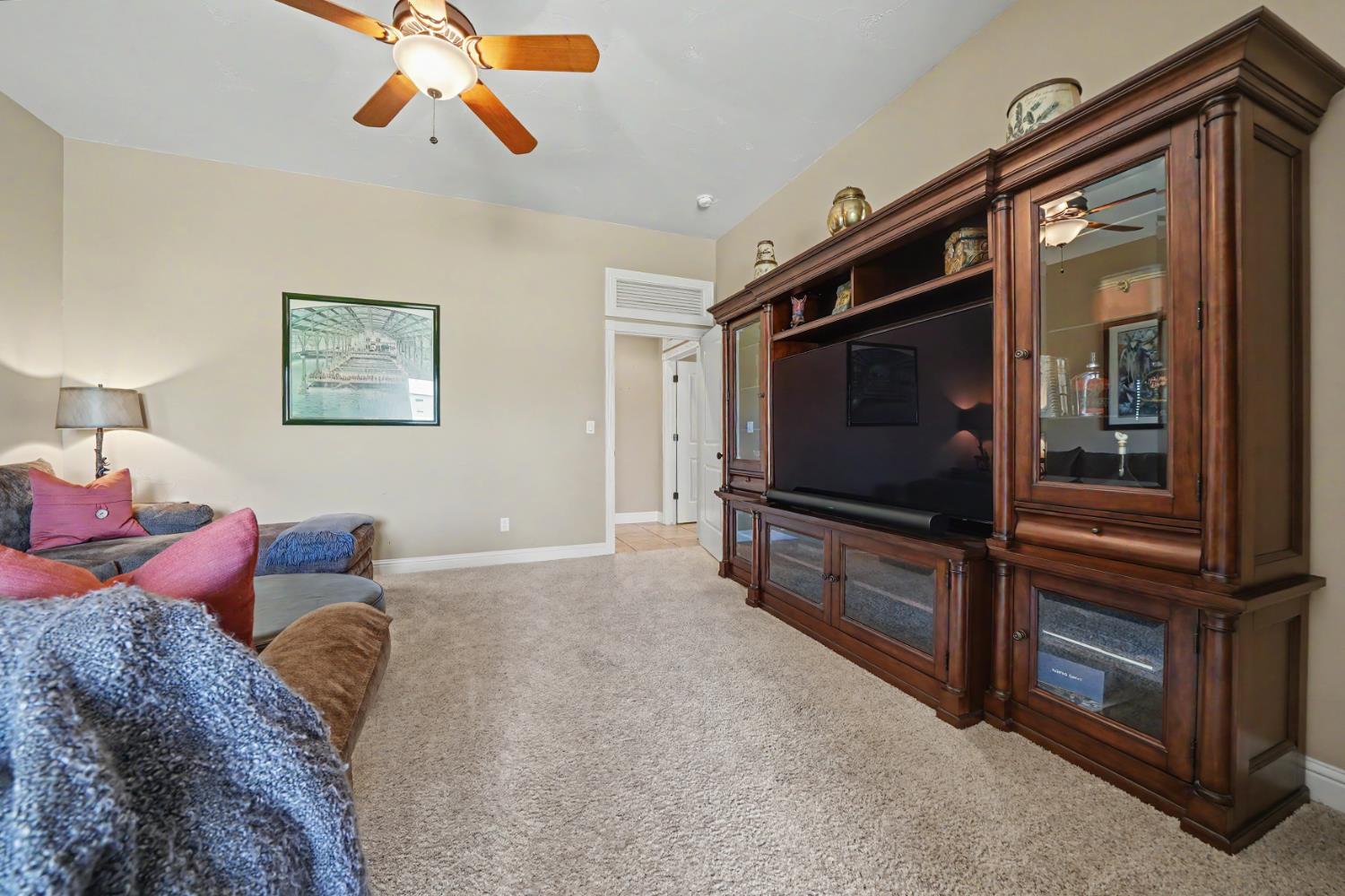 2086 Oak Creek Dr #1, Copperopolis, CA 95228