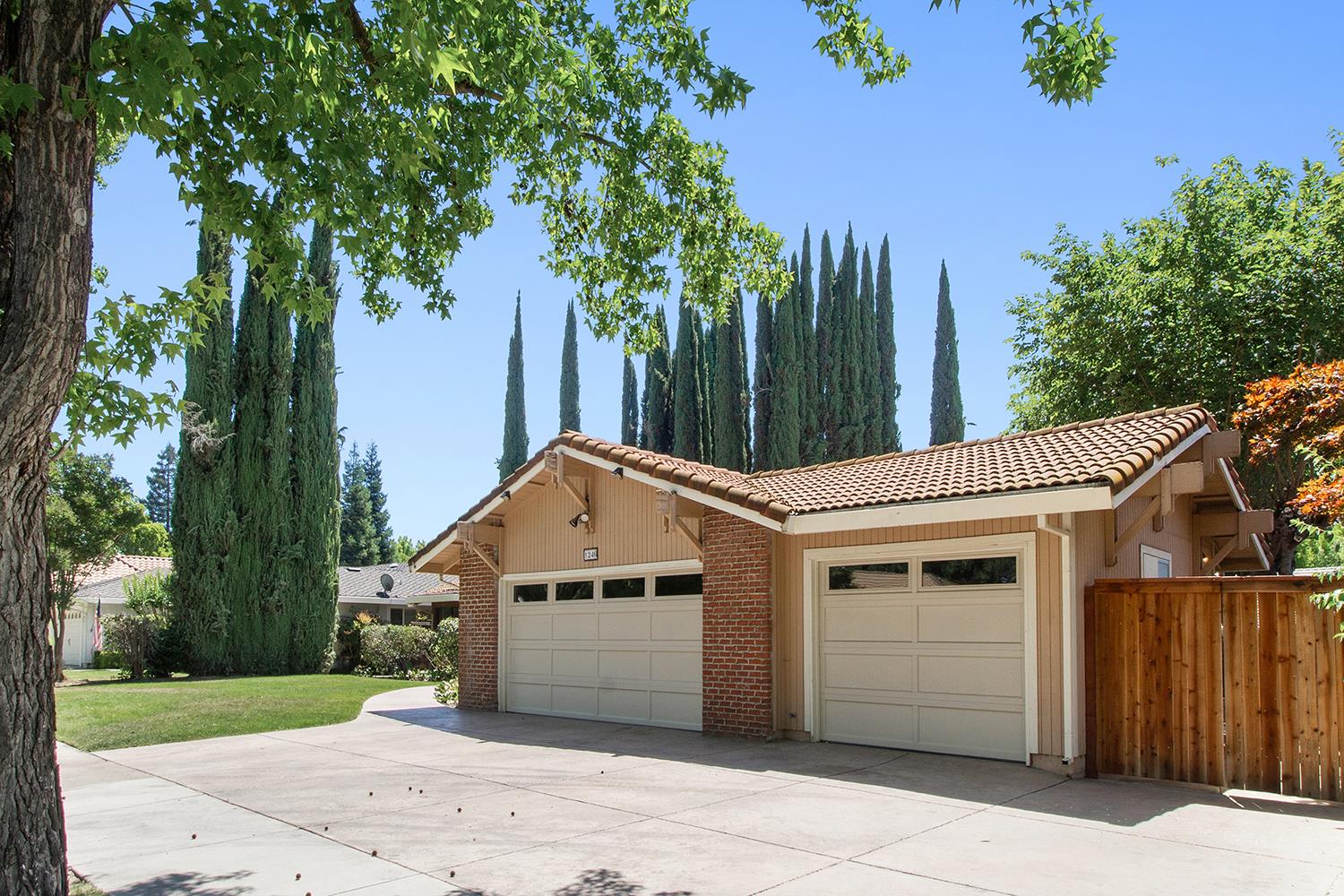 1246 Paseo Redondo Dr, Merced, CA 95348