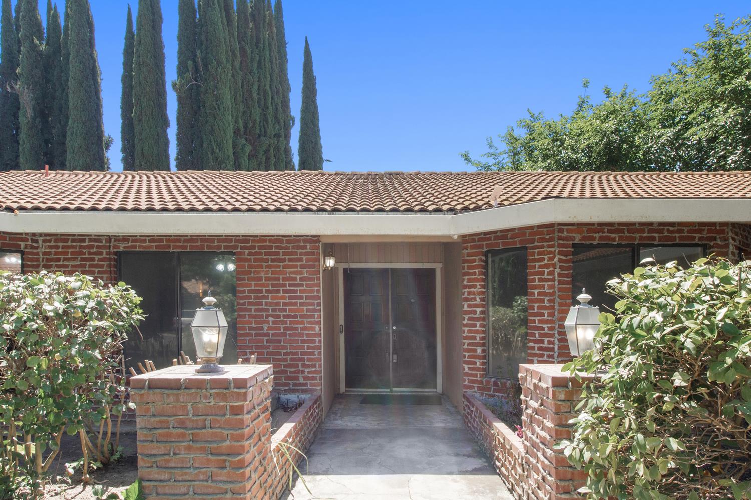 1246 Paseo Redondo Dr, Merced, CA 95348