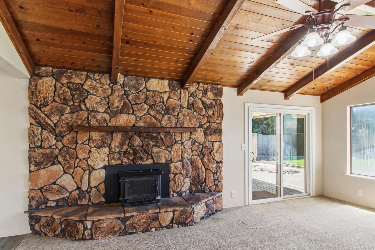 1246 Paseo Redondo Dr, Merced, CA 95348