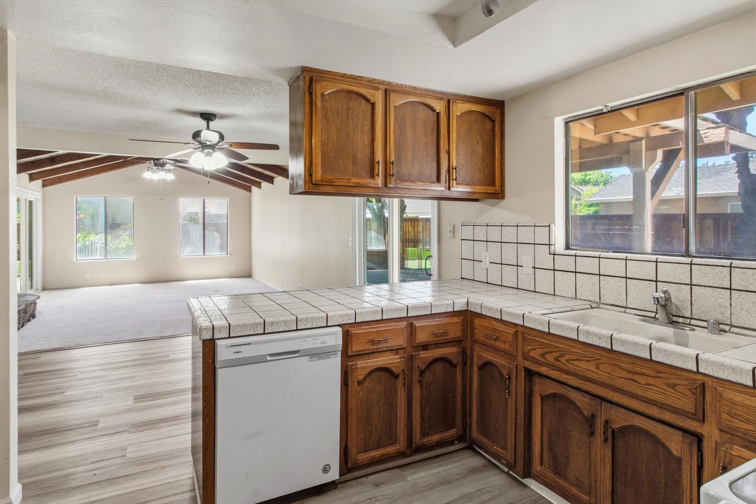 1246 Paseo Redondo Dr, Merced, CA 95348
