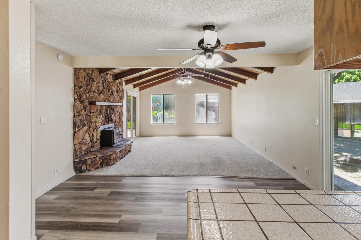 1246 Paseo Redondo Dr, Merced, CA 95348