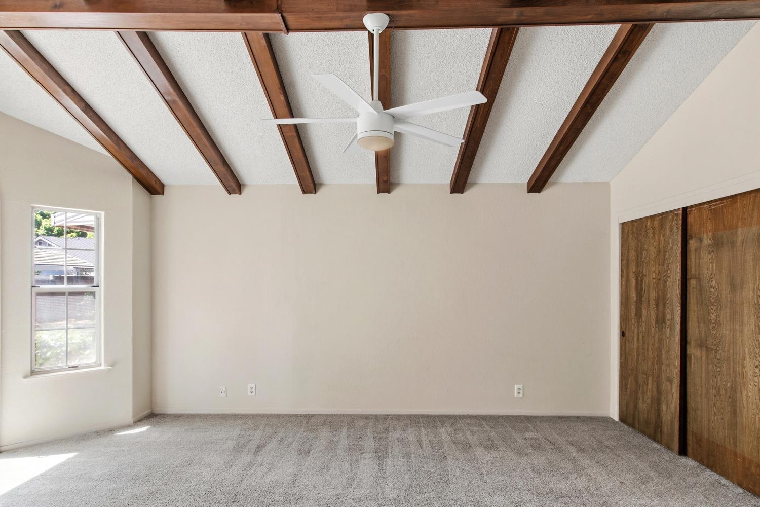 1246 Paseo Redondo Dr, Merced, CA 95348