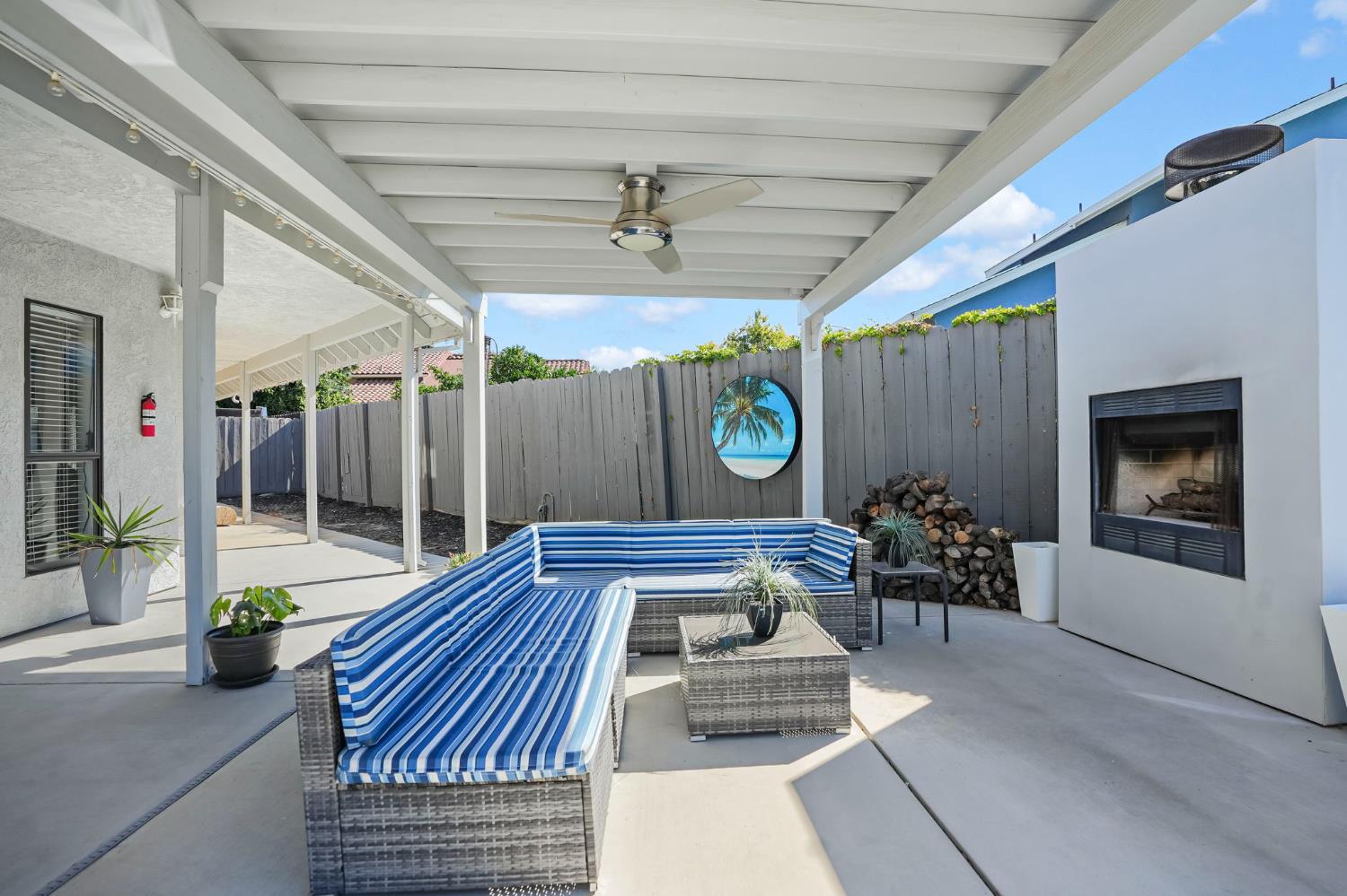 2200 Arnhem Pl, Modesto, CA 95356