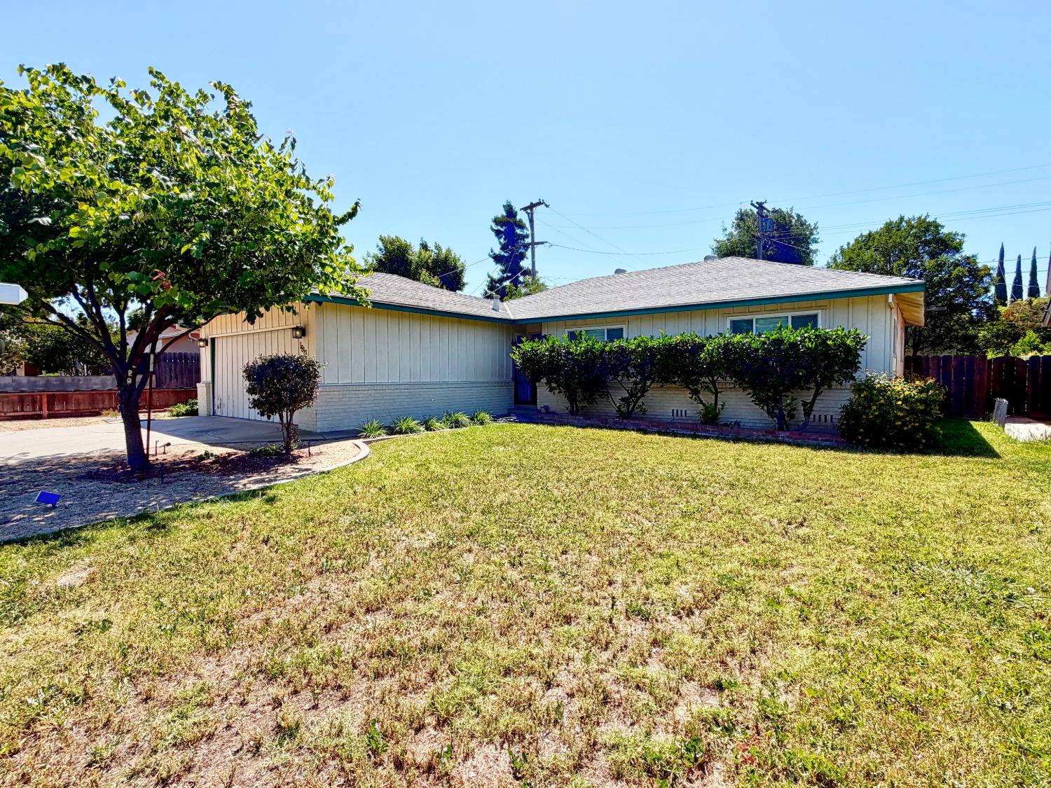 1813 Enslen Ave, Modesto, CA 95350