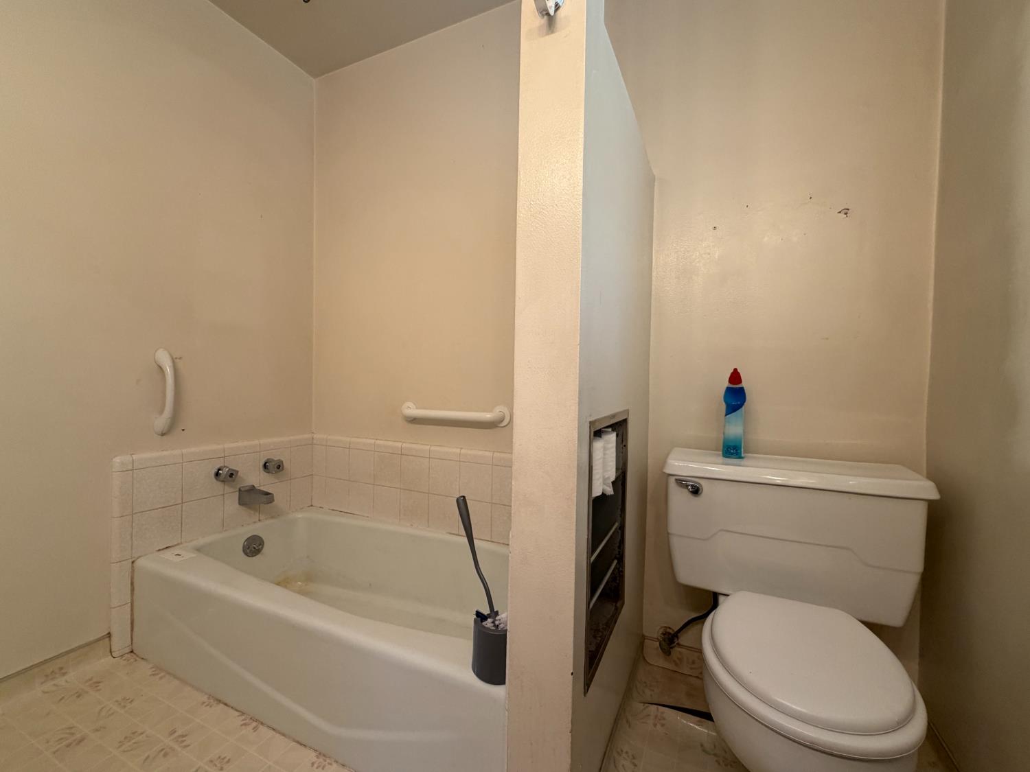 1813 Enslen Ave, Modesto, CA 95350
