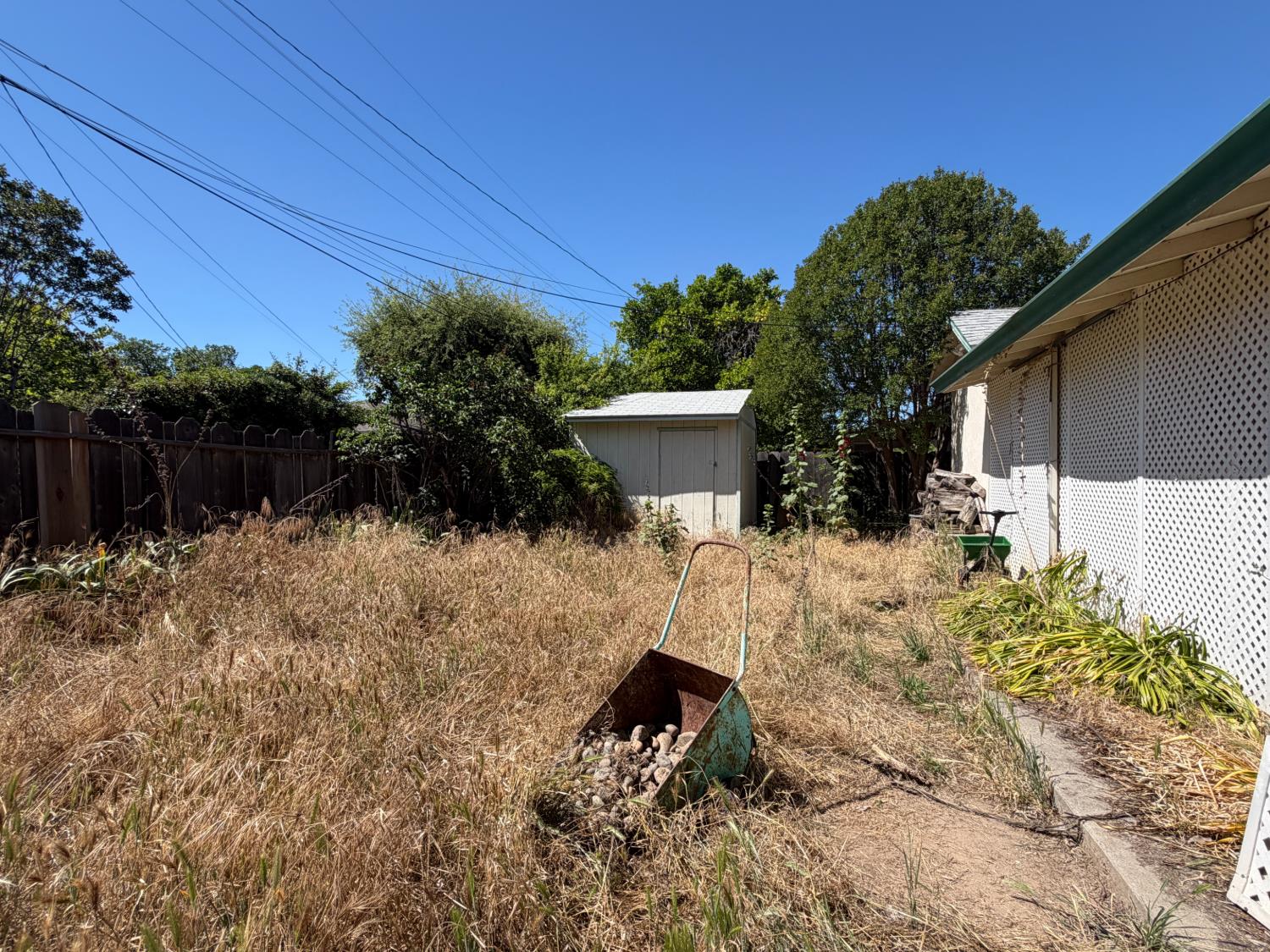 1813 Enslen Ave, Modesto, CA 95350
