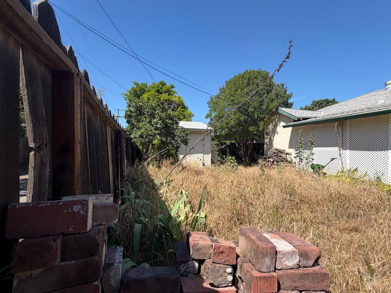 1813 Enslen Ave, Modesto, CA 95350