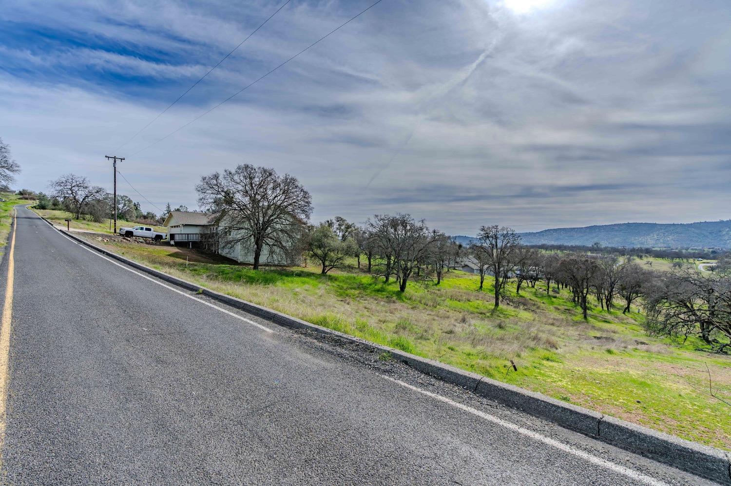 2172 Arrowhead St, Copperopolis, CA 95228